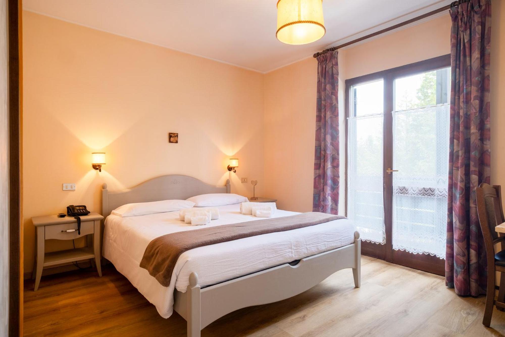 Hotel Piccola Baita Molveno Habitación foto